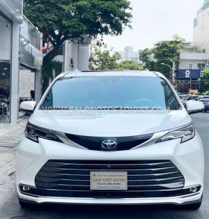 Sienna Platinum 2.5 AT AWD